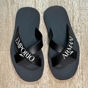 EMPORIO ARMANI BOYS LOGO PRINT CROSSOVER SANDALS SIZE 5 (EU 37)